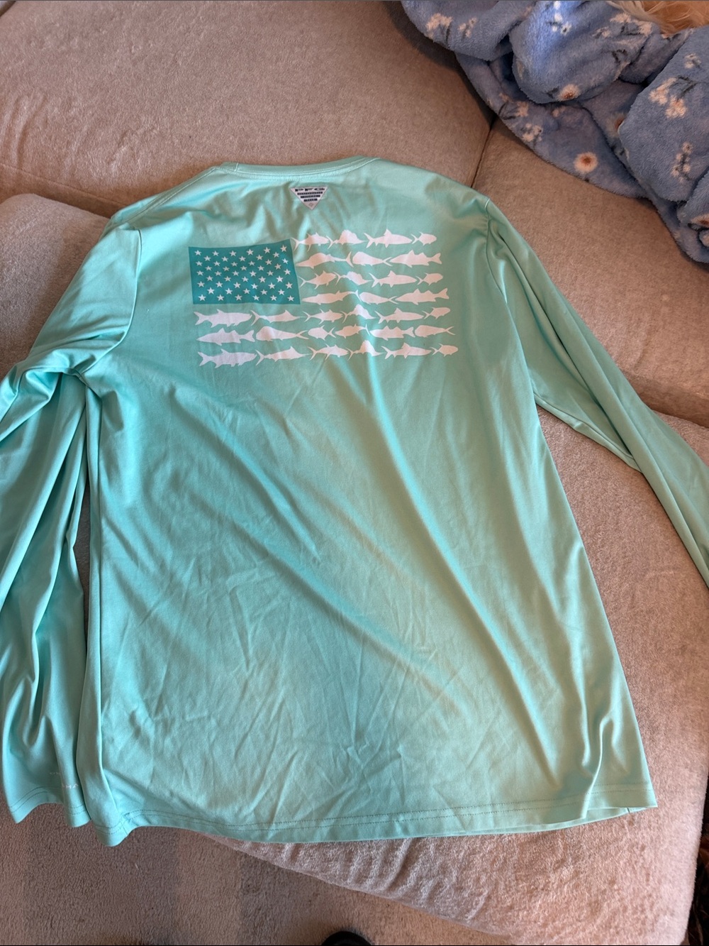 Columbia Mint Green Long-Sleeve Fishing Flag Tee